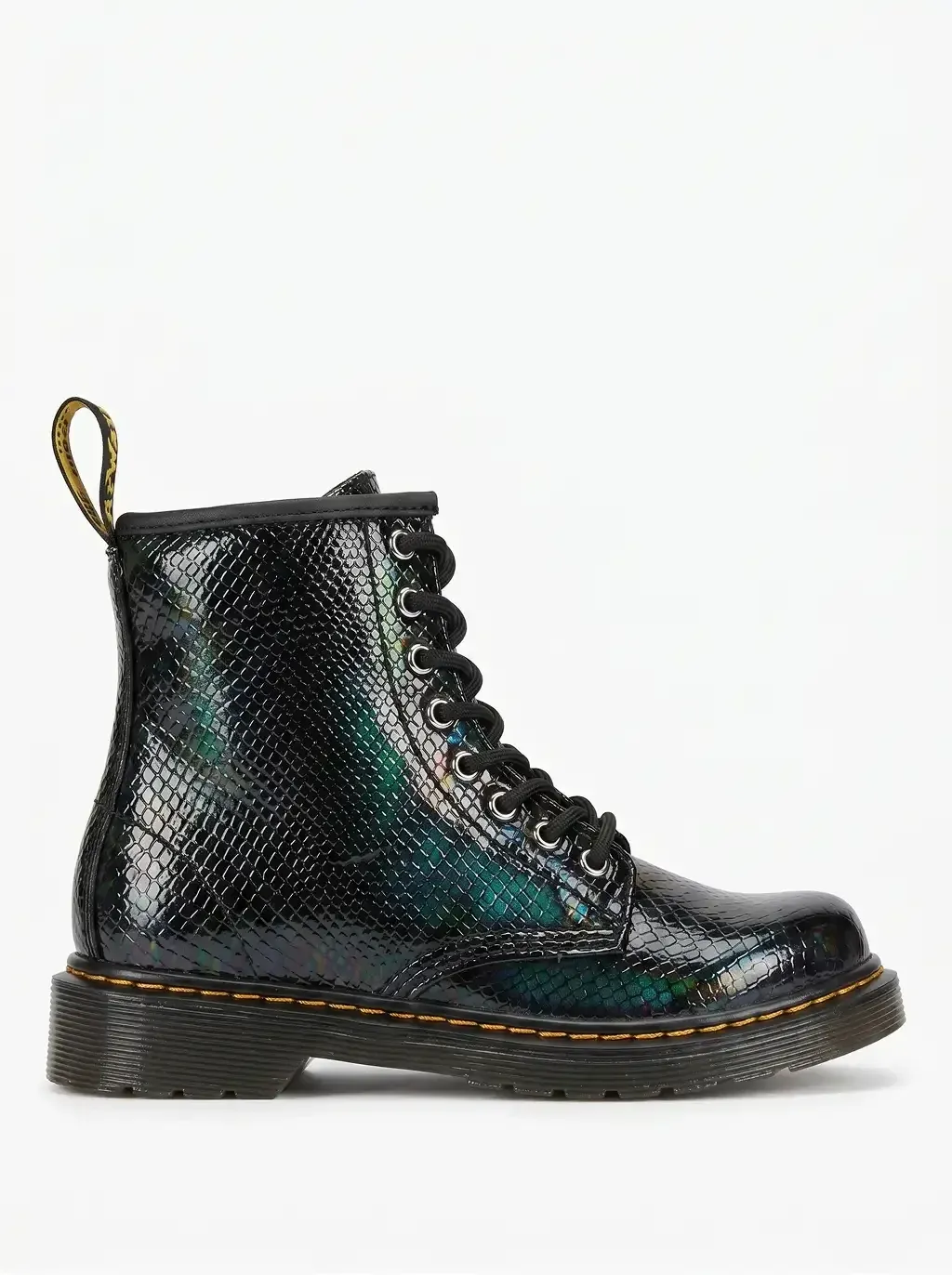 Side profile product photography of a single 8-eyelet lace-up combat