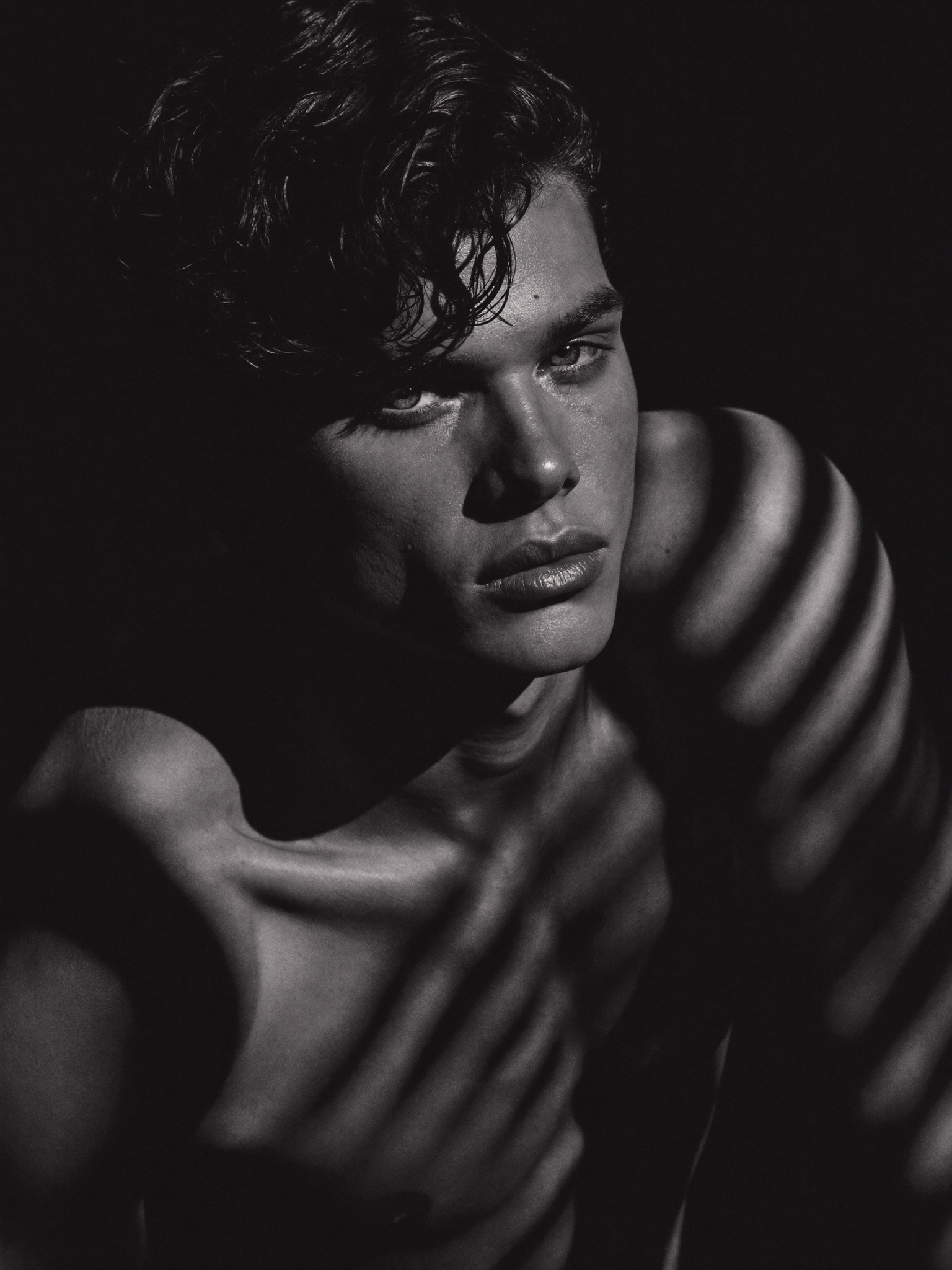 B&W prompt(69)